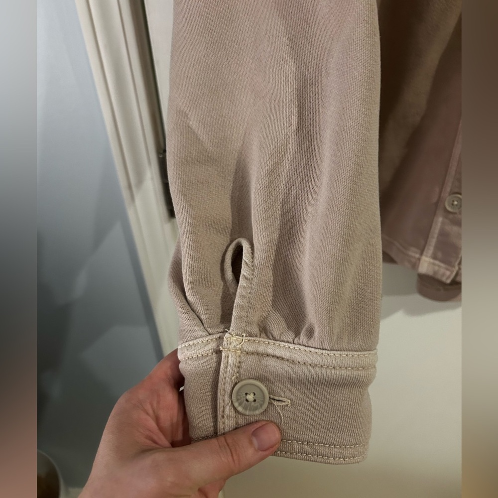 American Eagle Soft Button Down - image 4